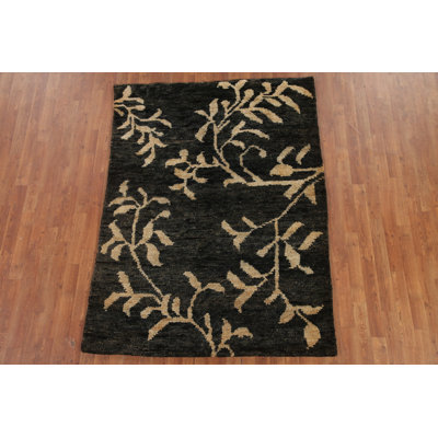 Tapis oriental floral marocain noir 5 x 7