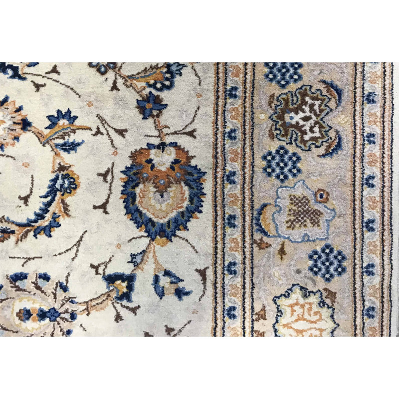 Wool Oriental Area Rug in Ivory