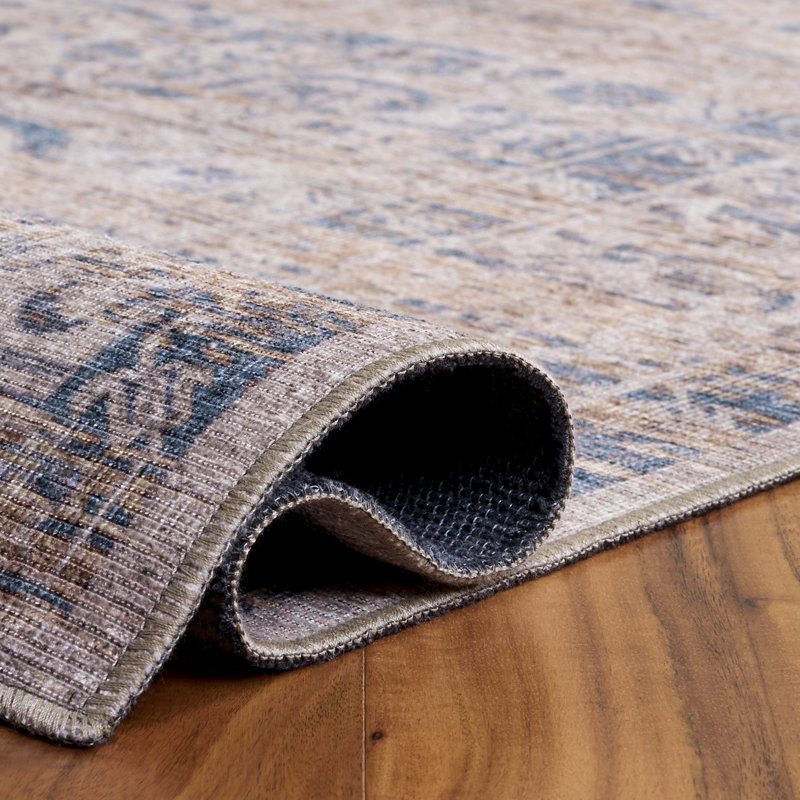 Vintage Heriz 600 Performance Machine Washable Oriental; Vintage Look Indoor Rug, Rectangle 4' x 6'