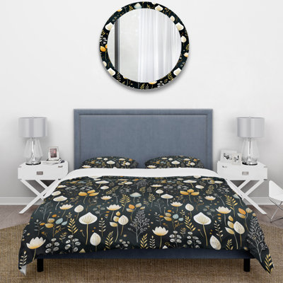 Black Coastal Serene Floral Pattern Box Stitch Floral Duvet Cover