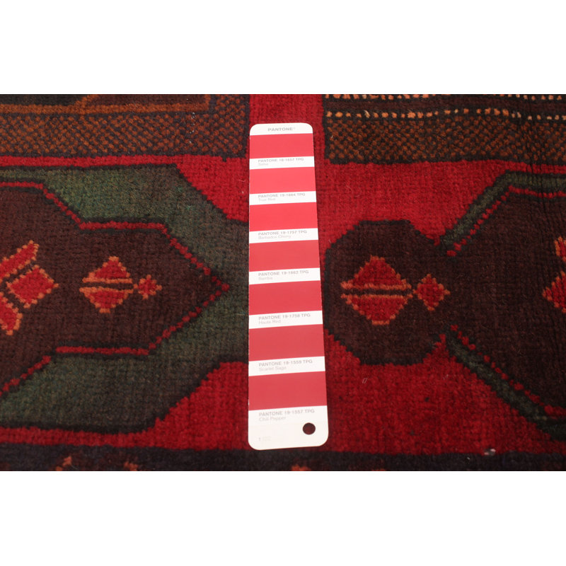 Tapis rouge Lynnisha 3 pi 5 po x 6 pi 6 po