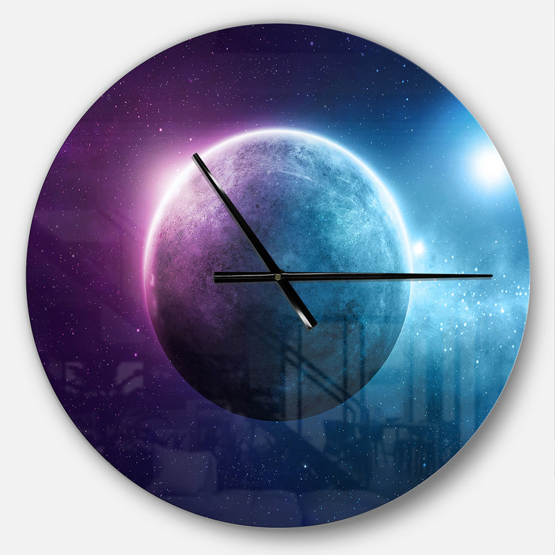 Planète profonde - horloge murale moderne, Moyen