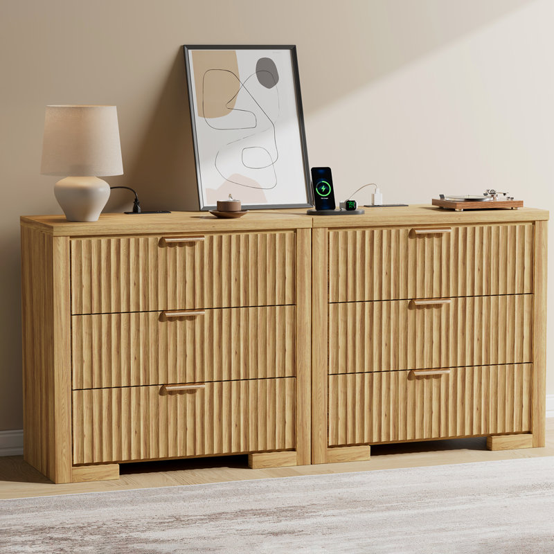 3-Drawer 31.5'' W Fluted Nightstand with Outlets, Wood Storage Bedside Table