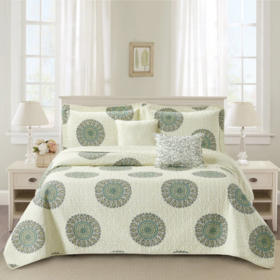 Microfiber Floral Quilt with Pillow Shams