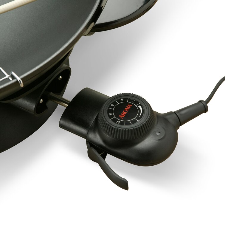 Mainstays 12 Round Nonstick Electric Skillet with Glass Cover, Black