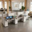 Poste de travail droit avec panneau Regency, l 65 po x P 33 po, blanc pur Regency-133697677