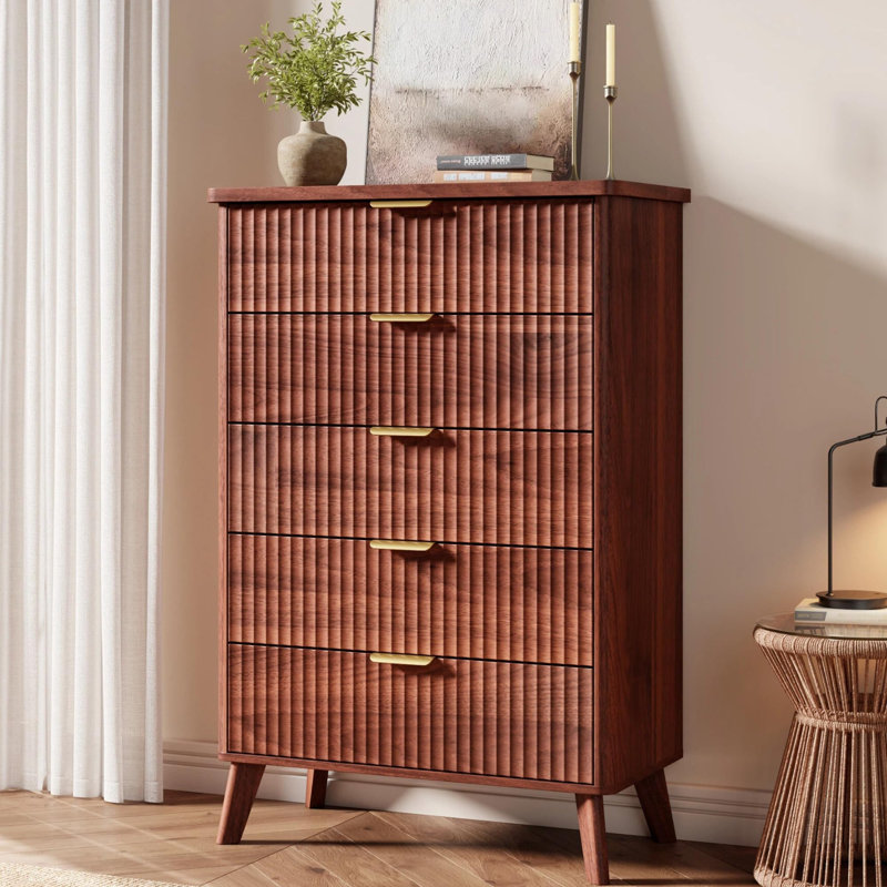 Modern 5 Drawer Dresser, Tall Fluted Chest with Gold Handle, Curved Profile, Bedroom Storage Cabinet for Living Room, Hallway