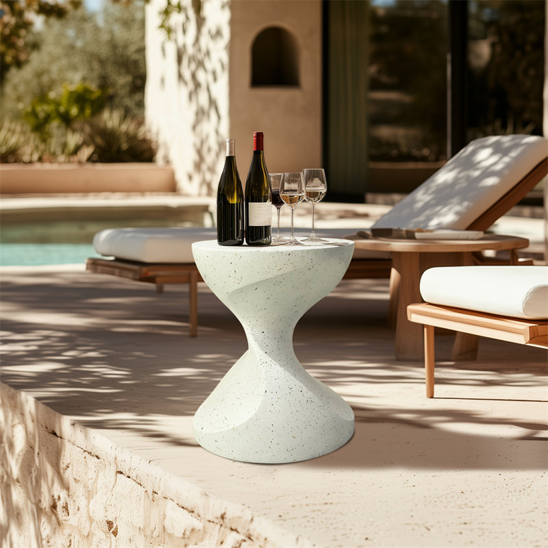 Table d'appoint d'extérieur en béton