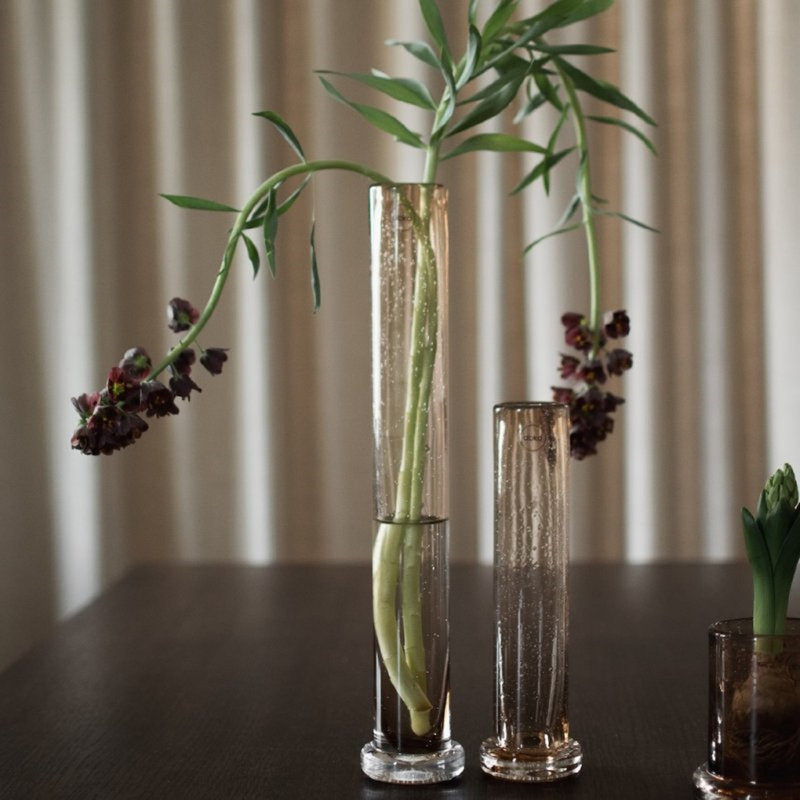 Grand vase grand - rouille, H 9,84 po x l 1,97 po x P 2,76 po, Rouille