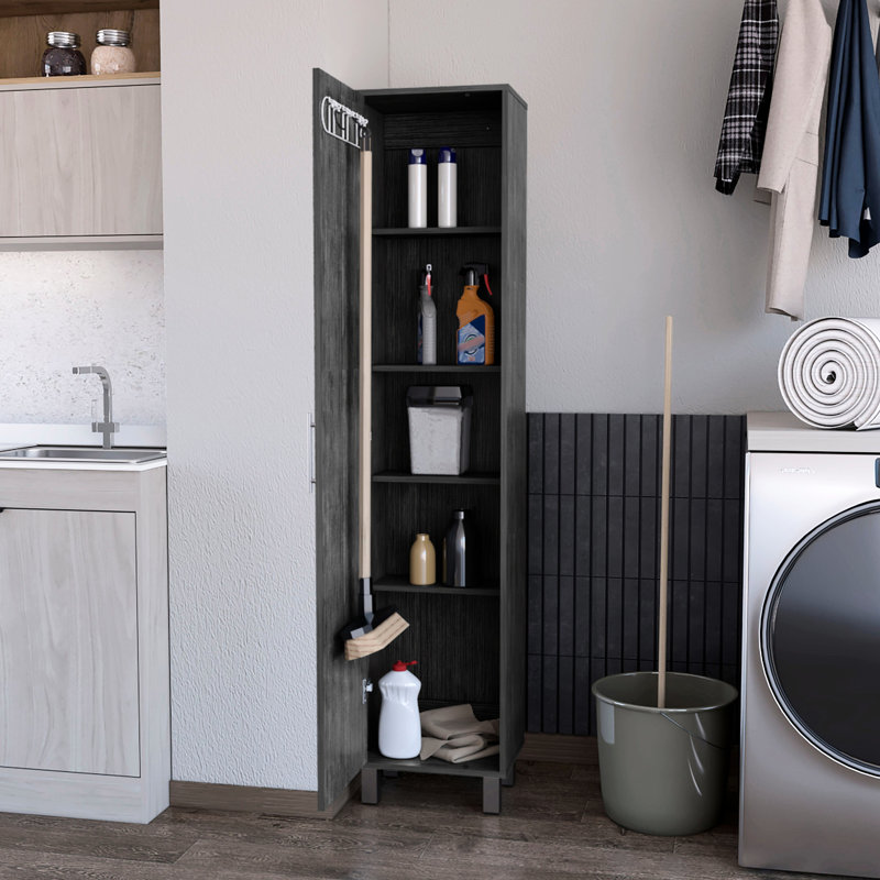 Solution de rangement en chêne avec 5 tablettes - balai suspendu