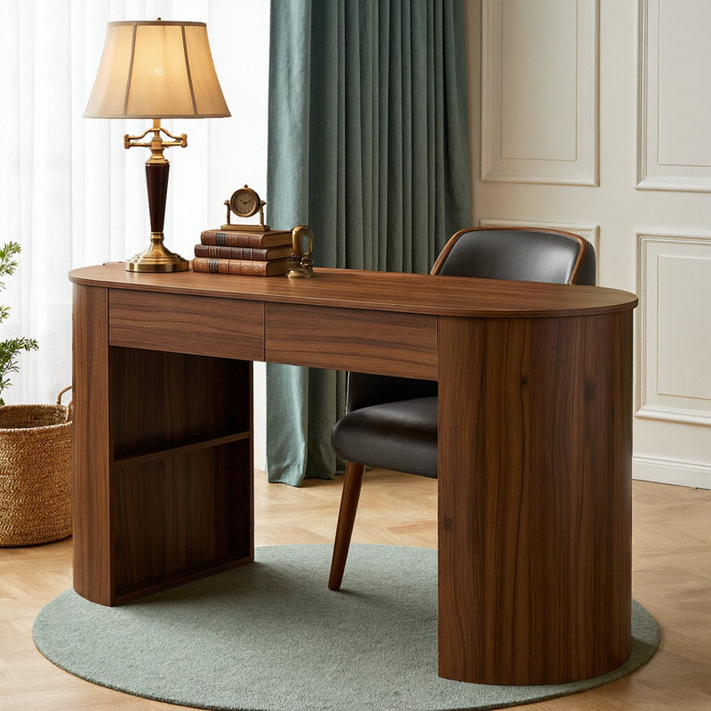 Bureau Quanta 60" avec rangement, finition noyer foncé, bureau moderne en MDF mélamine avec 2 tiroirs, étagères ouvertes et piètement demi-cylindrique. Poste de travail compact idéal pour le bureau à domicile, le bureau d'étude ou la chambre.