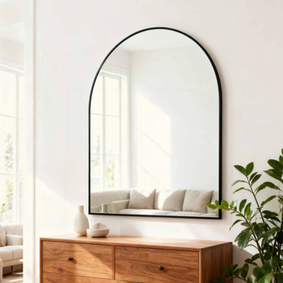 Miroir de salle de bain mural 30 po x 36 po à cadre en métal noir.