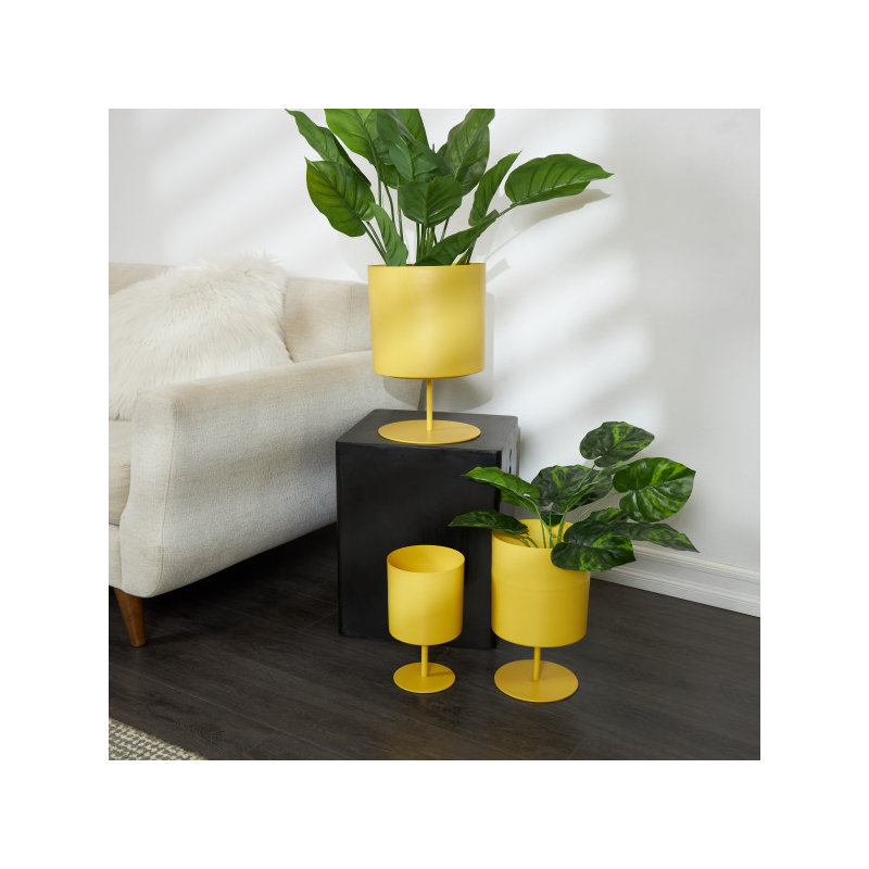 Gabriele Metal Pot Planter, Yellow