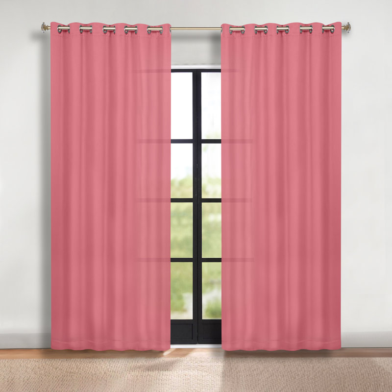 Paire de rideaux obscurcissant avec œillets Millendon, Rose, L 70 po x L 84 po