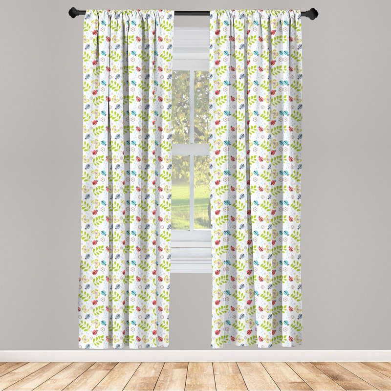 Panneau coulissant semi-diaphane avec passe-tringle Ladybug, 28 po x 95 po