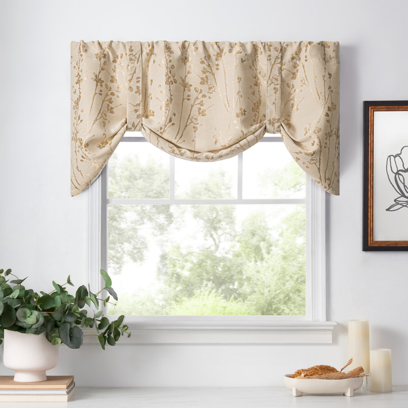 Mahtomedi Floral Tie-Up 50'' Window Valance, Ivory