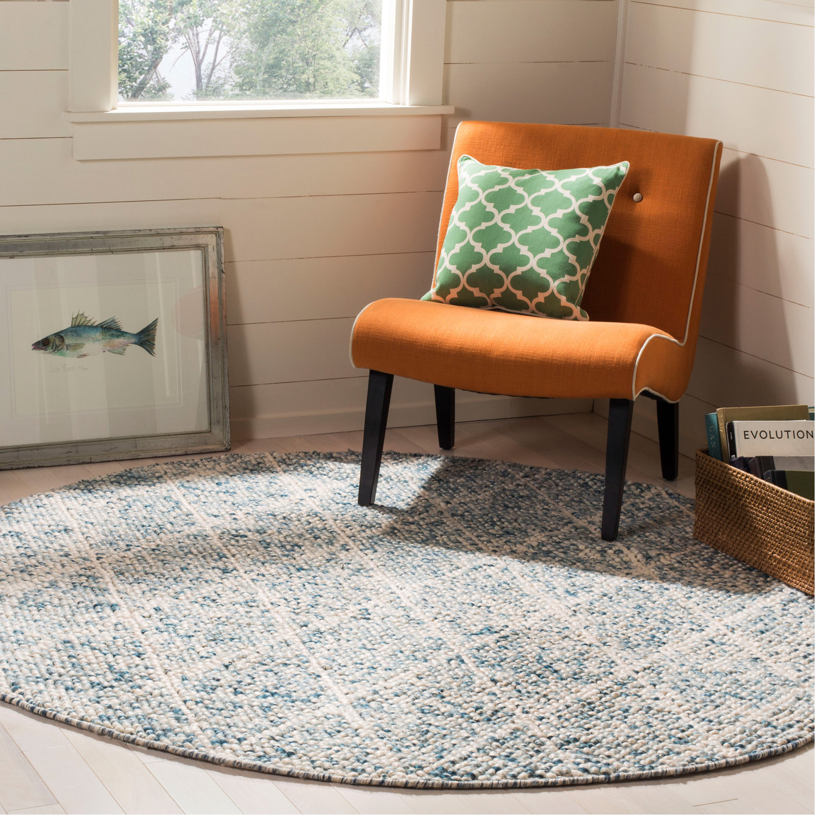 Russo Ivory Blue Hand-Woven Geometric Rug, Round 6'
