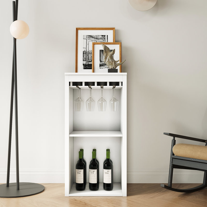 Armoire blanche pour ranger le vin et les dossiers dans le salon