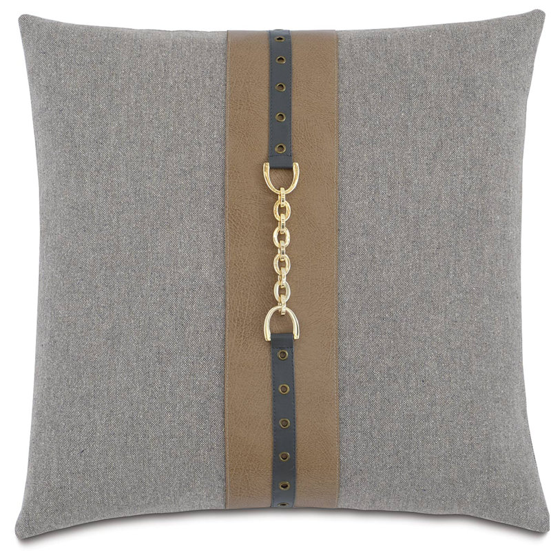 Housse et insert de coussin carré en pierre Arthur Brigid, Inférieur