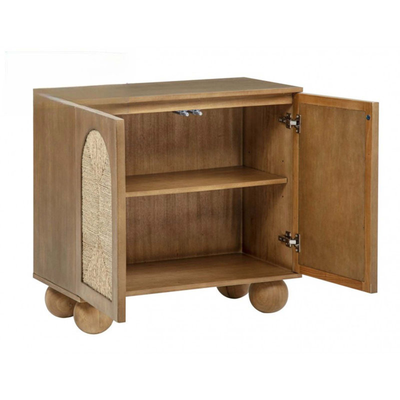 Armoire décorative bohémienne avec portes arquées et détails en ruppie maritime tissée