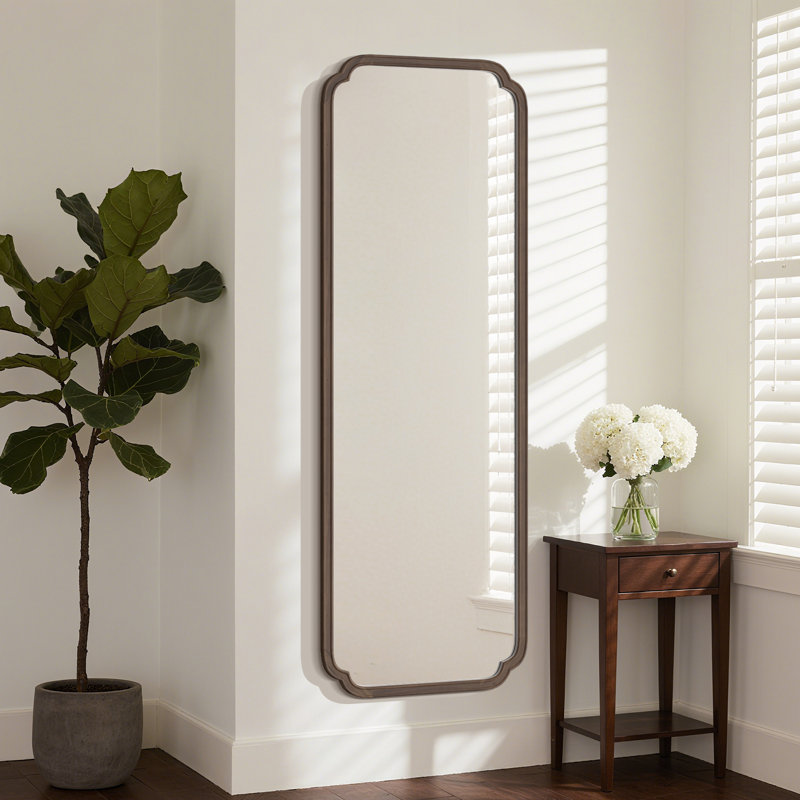 Miroir pleine grandeur, 65 po x 22 po, Noyer