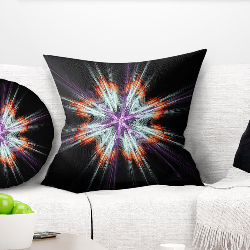 Fleurs abstraites sur fond noir - coussin à imprimé floral, 16 po x 1 po, Coussin décoratif