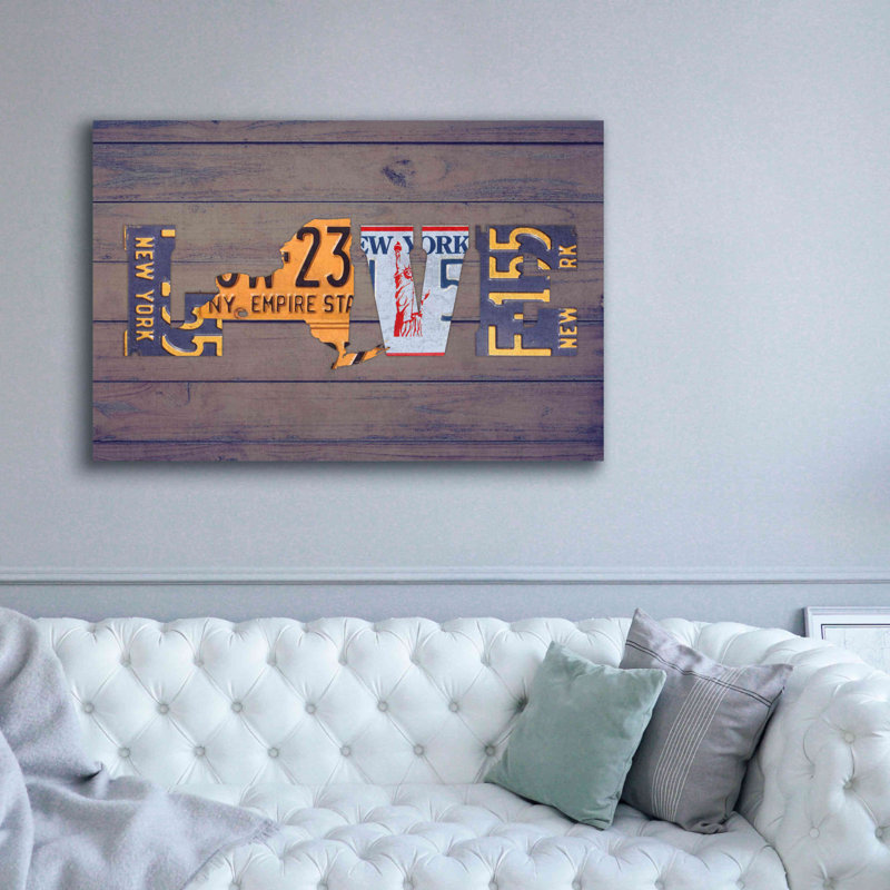 17 Stories «NY State Love» par Design Turnpike, estampe numérique sur toile, 18 po x 12 po, H 40 po x l 60 po x P 1,5 po