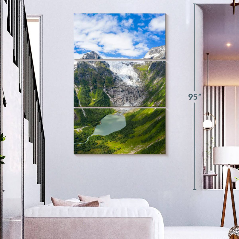Alvord Idyllic Boyabreen Glacier