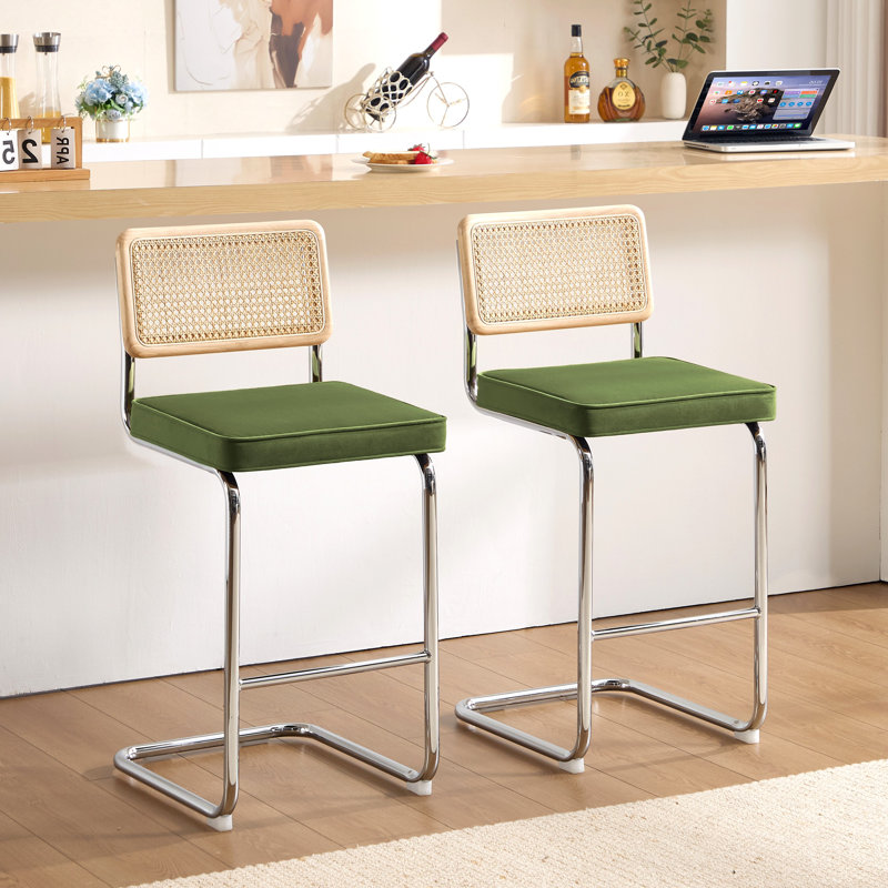 Tabouret de bar rembourré Marlow, 2, Velours vert olive / structure chromée, Siège d'une hauteur de 30 po