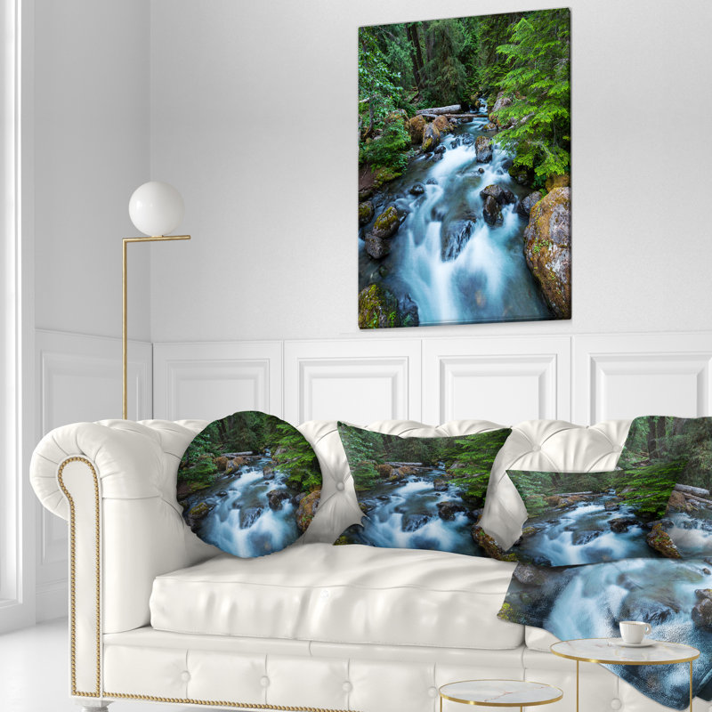 «Rush Water in Forest Creek» - Coussin à imprimé paysage, 16 po x 1 po, Coussin décoratif