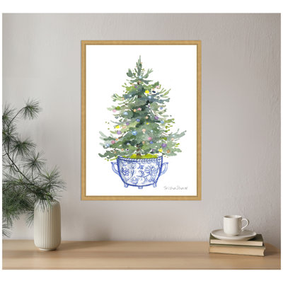 "Traditional Christmas Tree In Blue Chinoiserie Pot" par Patricia Shaw, reproduction d'art sur toile encadrée