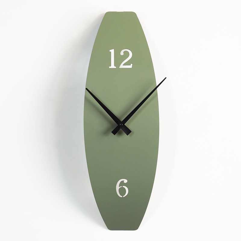 Horloge murale moderne en métal Curve of Time , Médium, Fumée verte