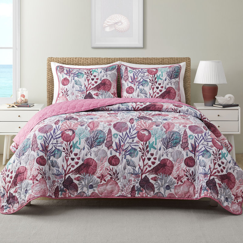 Ivory Coast 3-Piece Disperse Print Reversible Quilt Set, King Quilt + 2 Shams, Pink/Blue