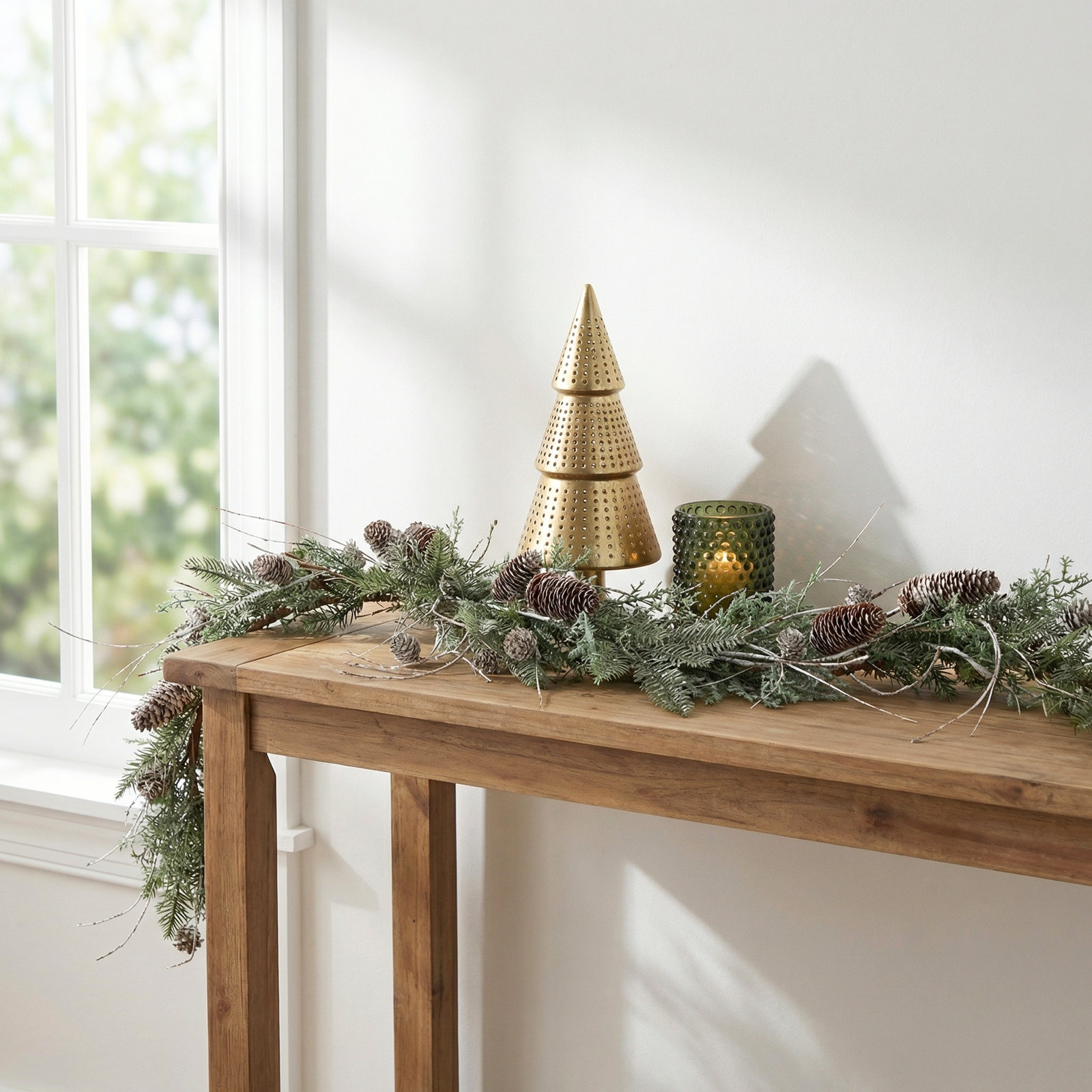 Vale 60'' in. Faux Garland