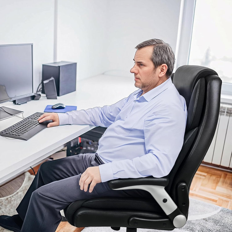 Grande et grande chaise de bureau avec accoudoirs rabattables et réglables, Noir
