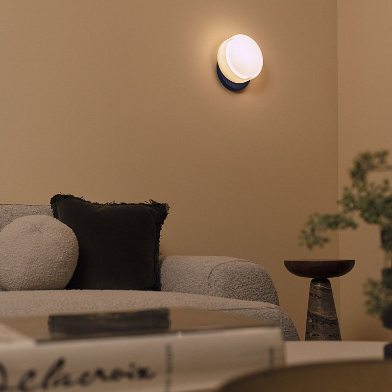 Marea Wall Sconce, Carbon