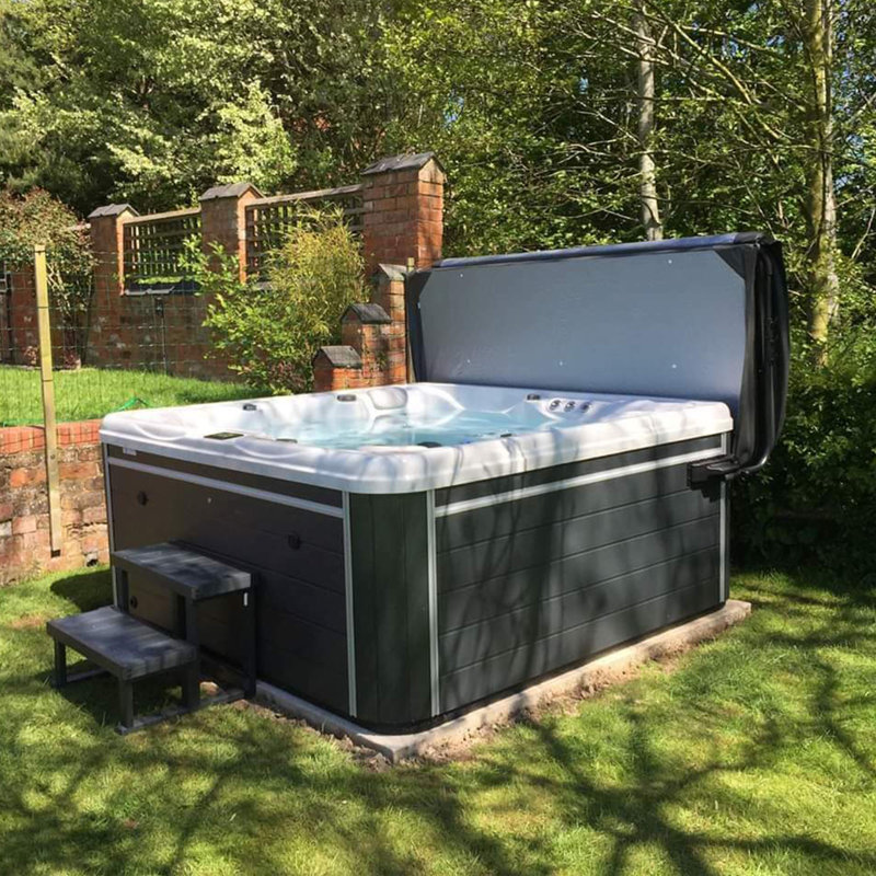 Heavener Hot Tub Cover Lifter