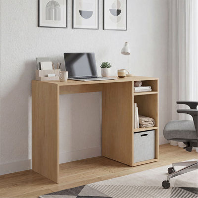 Bureau d'ordinateur avec 3 tablettes et 1 panier
