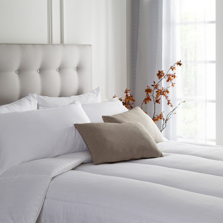 snuggledown luxurious hotel 10.5 tog all year round duvet