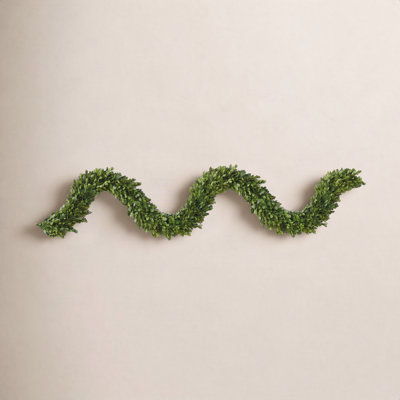 72'' in. Preserved Boxwood Garland