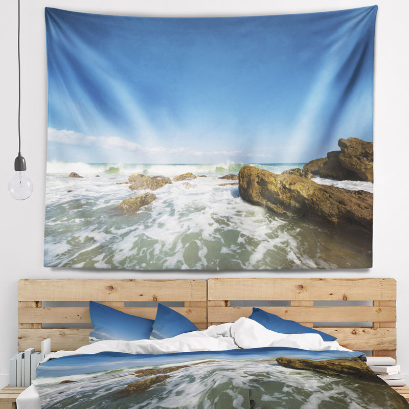 Paysage marin avec tapisserie à vagues blanches, H 32 po x l 39 po