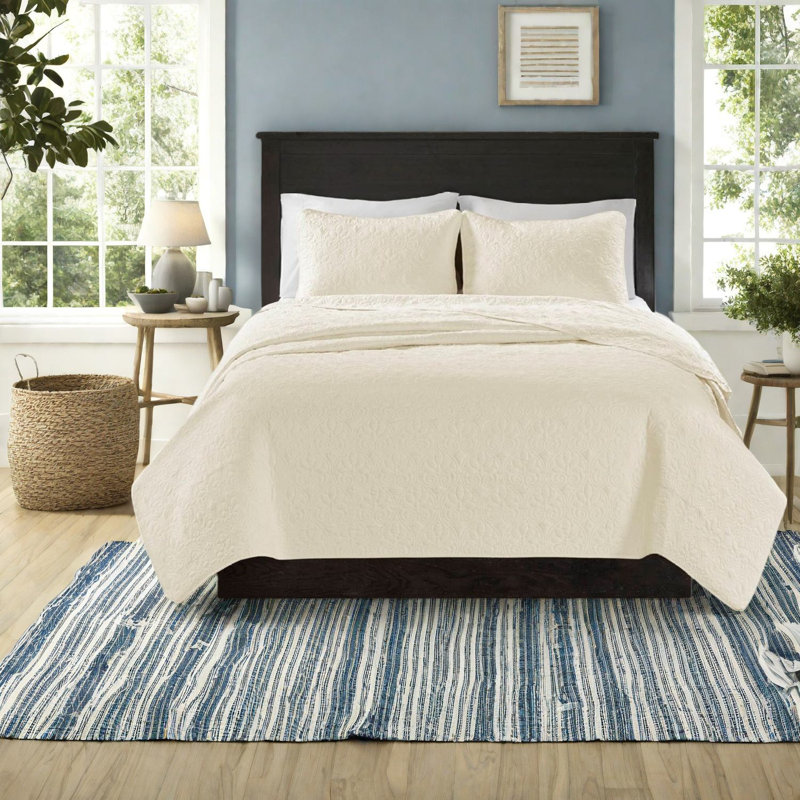 Comfortable Cotton Bedding Sets, Reversible Cream Quilt For Home