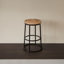 Tabouret de bar 24 po à hauteur de comptoir en bois de manguier avec base en fer, brun et noir