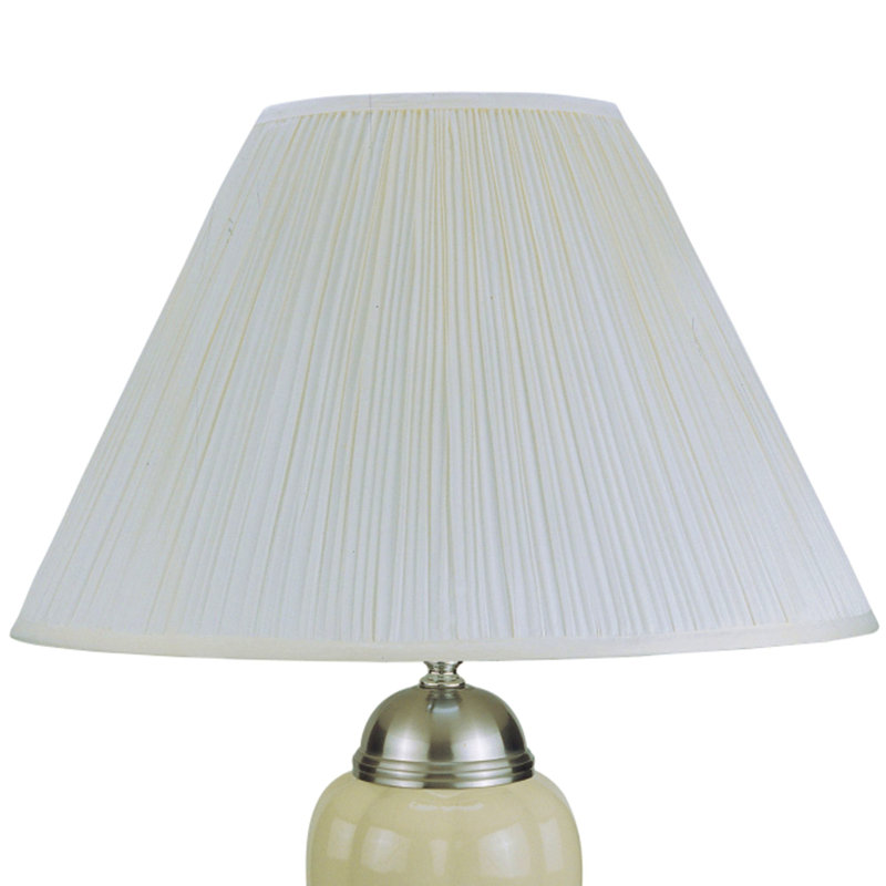 Lampe de table haute 27 po en céramique, en forme d'urne avec finition argent / ivoire, abat-jour en lin, Blanc, Beige