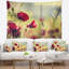Tapisserie florale sur fond vert-28486328