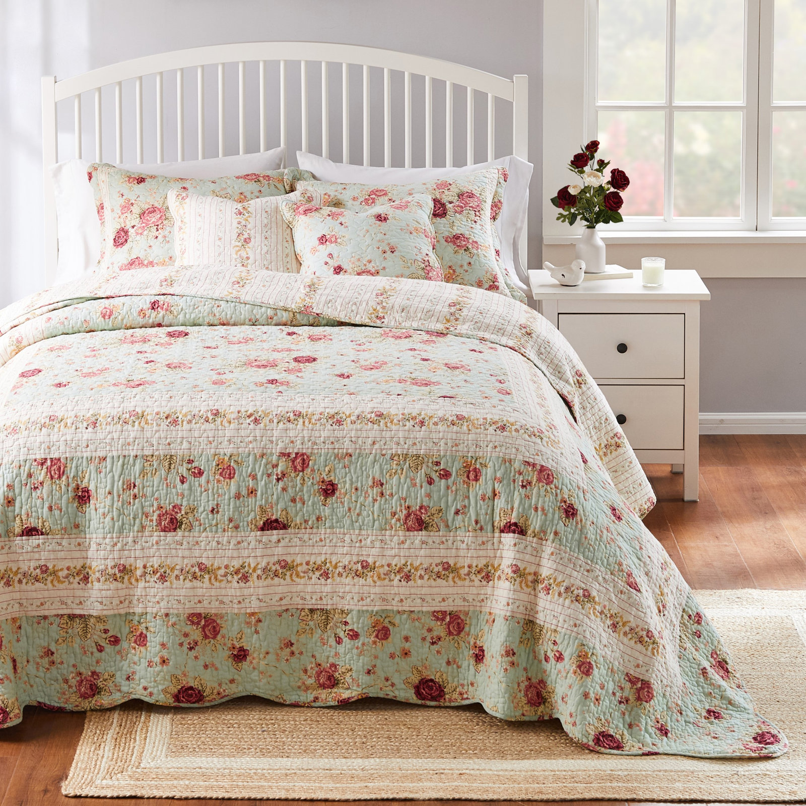 Antique Rose Cotton Quilt Set, Full/Queen Quilt + 2 Shams, Blue
