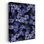 «Blooming In Indigo I» - art floral de lilas bleutés contemporain sur fond sombre
