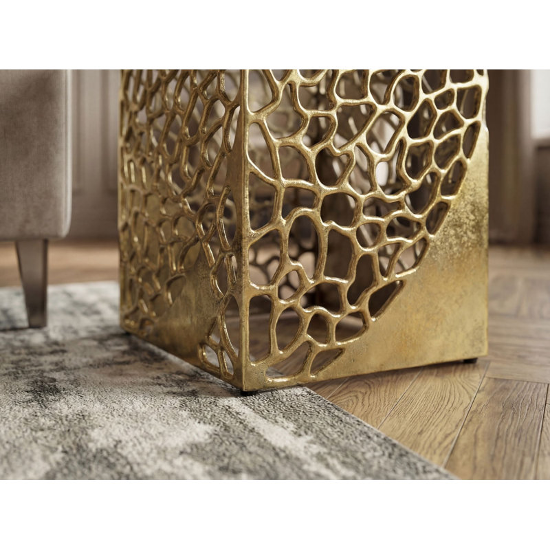Set of 2 Aluminium Nesting Side Tables in Silver, Gold, Gold, Gold