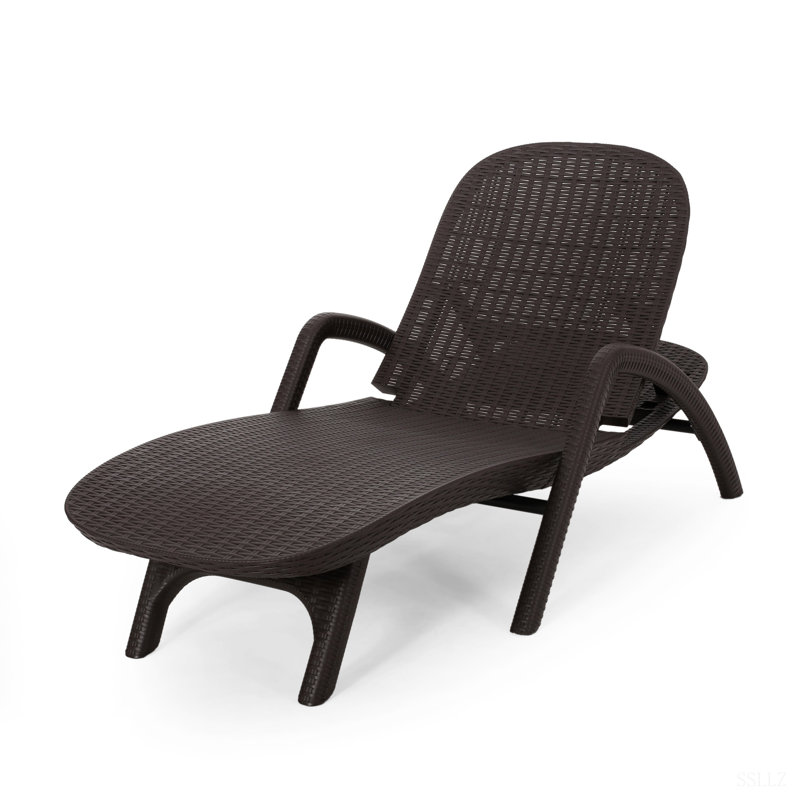 CHAISE MIKAEL CHAISE