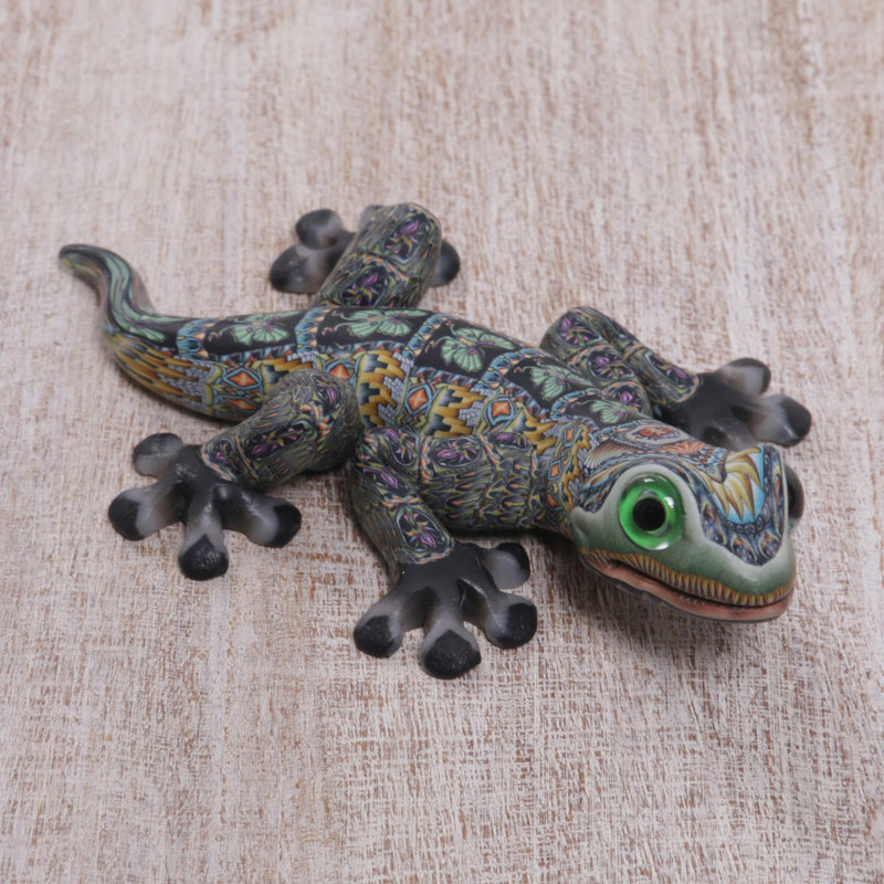 Lively Gecko Sculpture